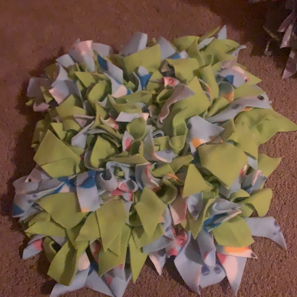 Pet snuffle treat mat